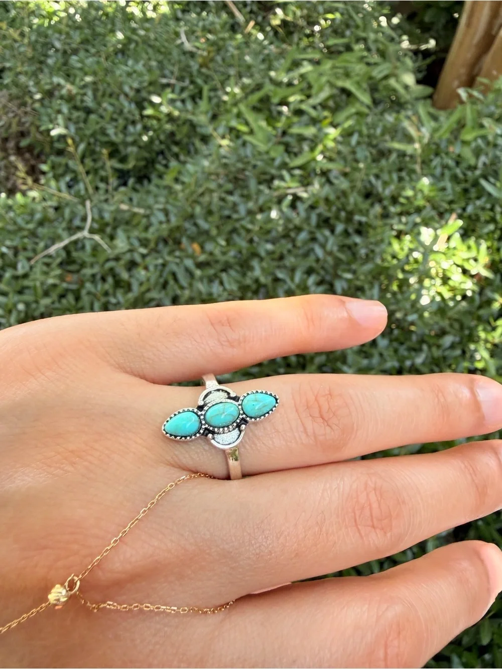Silver Ring with Turquoise Stones SIZE: 7